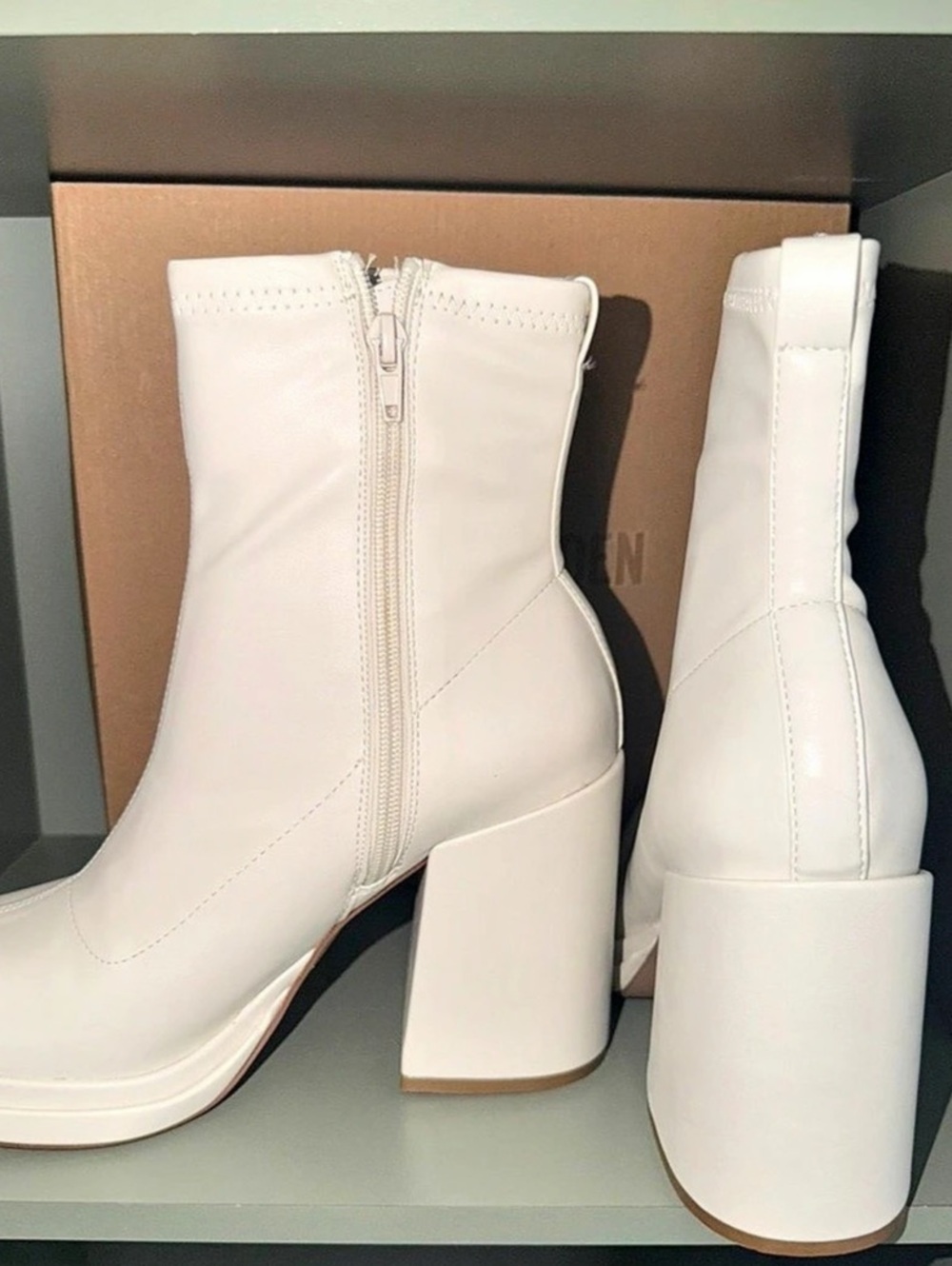 Steve Madden Women's 9.5 Ottoman Off-White Platform Block Heel Ankle Boots NIB